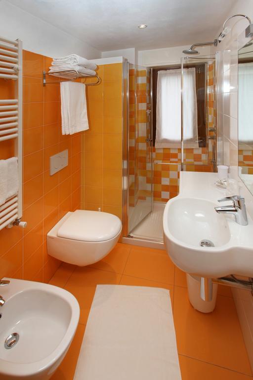 Hotel Biancaneve Oulx Rom bilde
